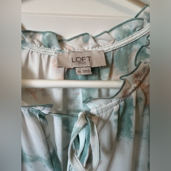 LOFT Outlet Sleeveless Blouse - Picture 2 of 2